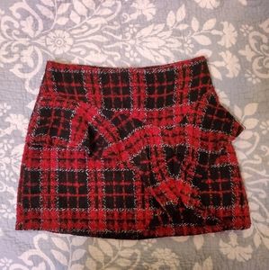 Zara XS checkered mini Skirt in black/red